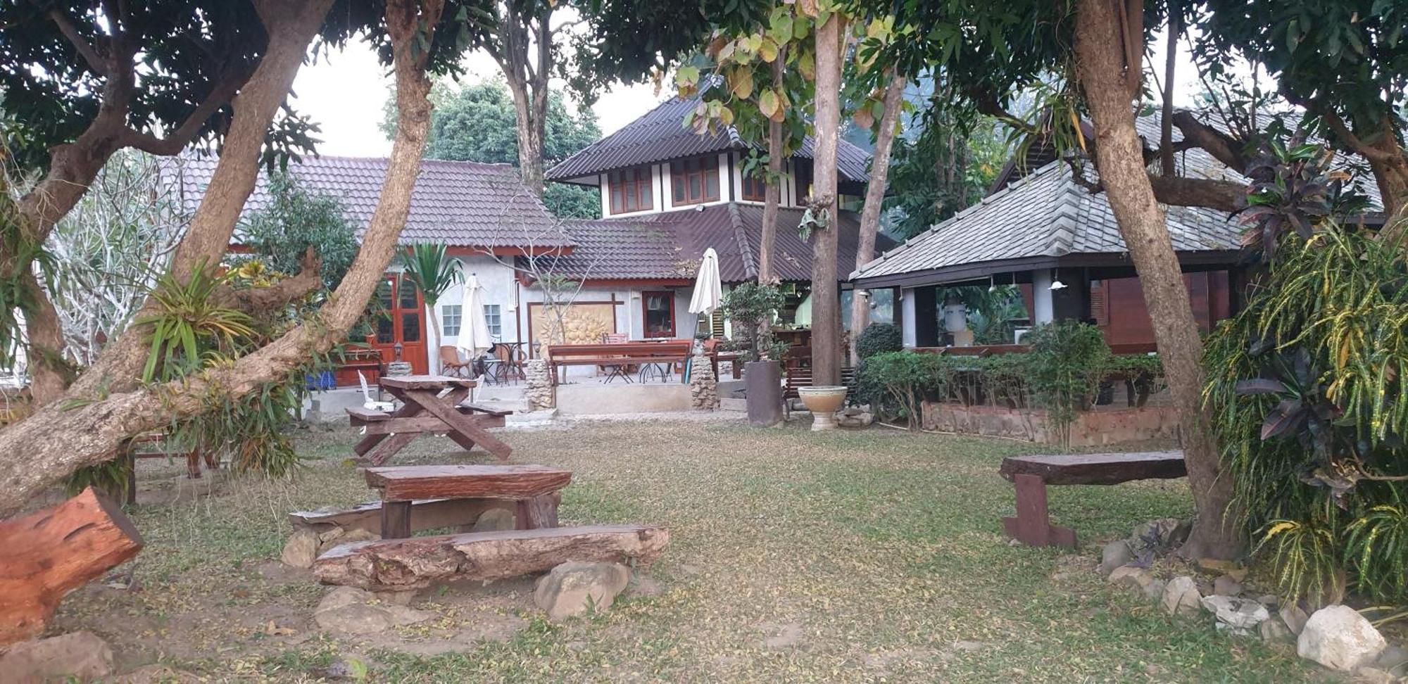 จำค่า ชาเลท์ บ้านพักสวนเกษตร Lampang Oda fotoğraf